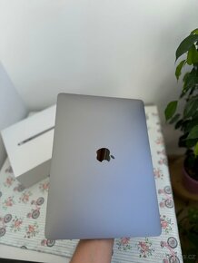 Apple macbook air M1