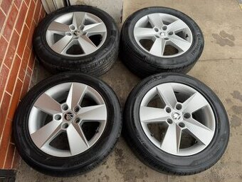 Alu 16" 5x112, orig. škoda Ilias , letní pneu 80%, O3