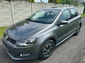 VW POLO 1.4 16V 63 KW,benzín, R. V. 2014, naj., 119t.km, Ser