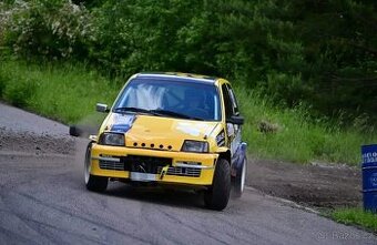 Fiat Cinquecento  Honda CBR 1000F, závodní