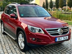 Volkswagen Tiguan 2.0TSI 4x4 DSG KAMERA VÝHŘEV SERVISKA PANO