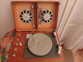 gramofon Tesla - 1