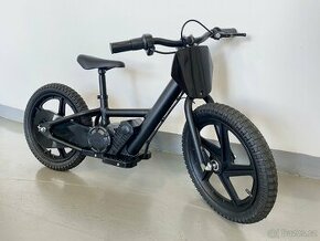 Předváděcí dětská e-motorka PUSH MAXI 16