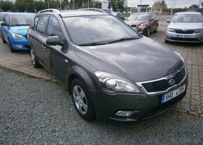 Kia Cee´d 1.4i CZ,1.maj.2x kola benzín manuál 77 kw