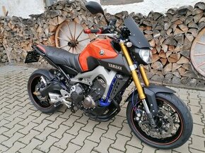 YAMAHA MT-09