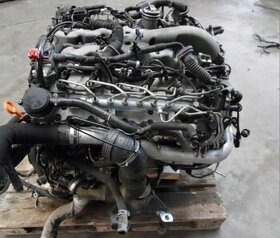 Motor+ převodovka Audi Q7 6.0 V12 diesel