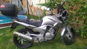 Motorka Yamaha Ybr 250