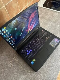 MSI Katana 15 B12VFK herní notebook