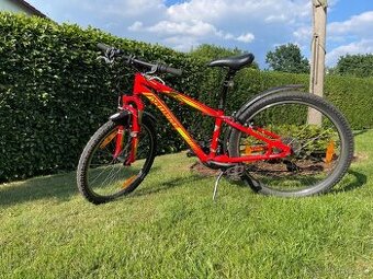 HORSKÉ KOLO SPECIALIZED HOTROCK