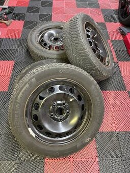 Zimní sada Škoda Yeti 5x112 zimní pneu Michelin R16