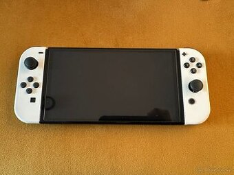 Nintendo Switch OLED - 1