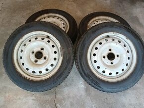 Prodám 4x zimní pneu na plechách 185/65R15