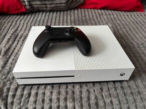 XBOX ONE S + HRY + KINECT