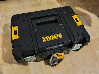 Aku úhlová bruska DeWALT DCG405