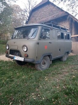 UAZ 452 Buchanka