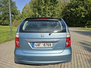 Honda fr-v 2.2diesel 103kw 6 míst