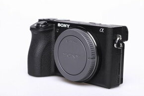 Sony A6500 minimálně použitý