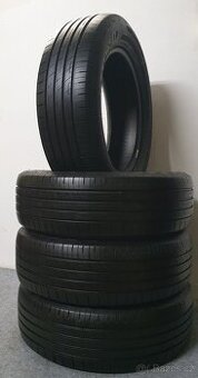 4x ZÁNOVNÍ 215/60 R17 Letní pneu Goodyear Efficient Grip - 1