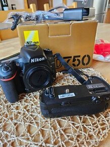 NIKON D750