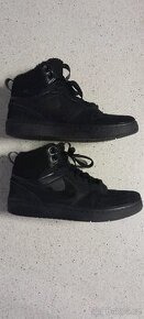 Nike Court Borough Mid 2