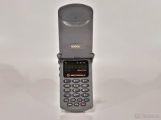 Mobilní telefony pro sběratele - rarity - MOTOROLA STARTAC 3 - 1