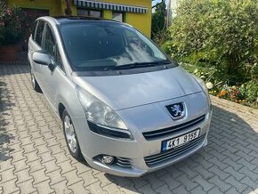 Peugeot 5008 1.6 HDI 84 kW 2013,tažné,panoramatická střecha