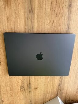 MacBook Pro 16 m4 24GB RAM/512GB SSD (SK LAYOUT)