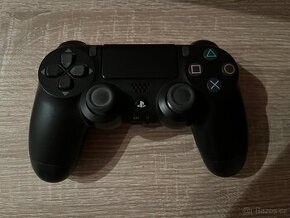 Prodám ovladač na ps4