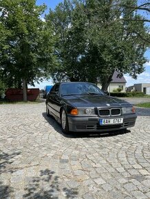 BMW e36 318is Coupe