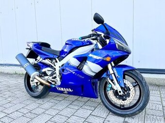 YAMAHA YZF-R1….2000…..TOP STAV