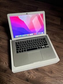 Apple MacBook Air 13" A1466