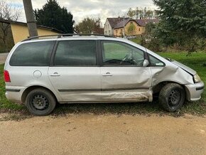 Havarovaný Seat Alhambra 1.9TDI 96kw, rok 2004, 256.000km