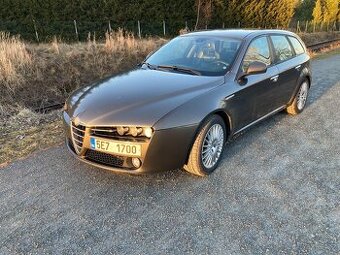 Alfa Romeo 159