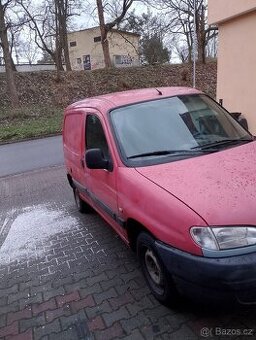 Peugeot partner 14 Mpix 2001