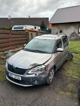 Skoda roomster facelift scout 1,6 tdi 66kw r.v 2012 273t km