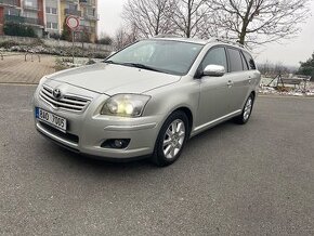 Avensis 2.2 d-4