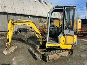 Minibagr New Holland E18