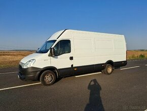 Iveco Daily 35C13V, 6 rychlostí, klimatizace, dvoumontáž - 1