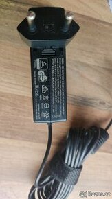 Napajeci-adapter-19 v -65 W