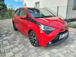 Prodám toyota aygo, 998 ccm, 53kw. - 1