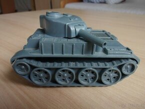 STARÝ PLASTOVÝ TANK NA SETRVAČNÍK - r. 1975