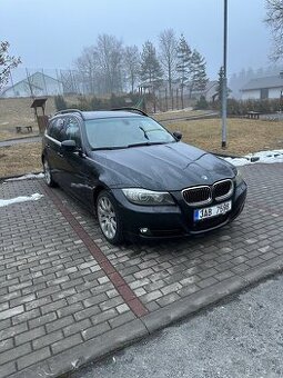 BMW e91 lci, 330xd, 180kw, 2009 panoramatická střecha