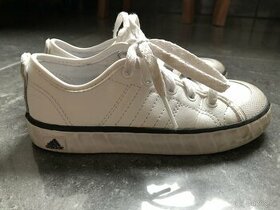 Dětské boty Adidas vel. 26,5