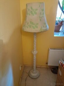 Prodám starou podlahovou lampu dřevěný stojan točené 164cm - 1