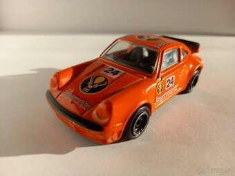 CORGI - PORSCHE 911 TURBO 1:43 - POZRI DETAILNÉ FOTO