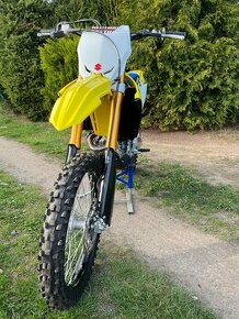 Suzuki RMZ 250 2022