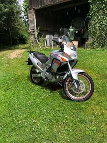 Aprilia Pegaso 650