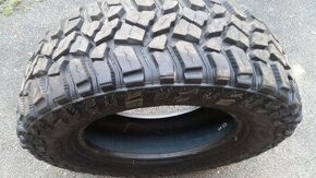 Cooper Discoverer STT PRO 295/65 R20