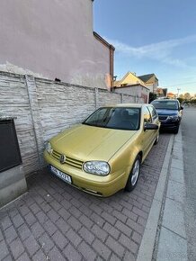 Volkswagen Golf 1.6 74kw