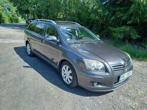 Toyota Avensis 2.0 D4D 93 KW